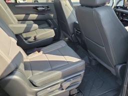 Chevrolet Suburban Z71 4WD 4dr 2026