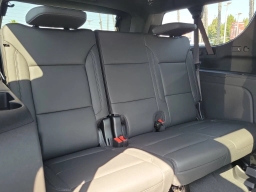Chevrolet Suburban Z71 4WD 4dr 2026