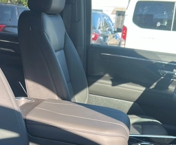 Chevrolet Suburban Z71 4WD 4dr 2026