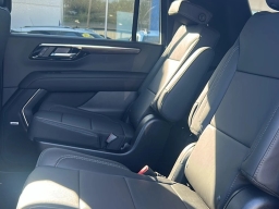 Chevrolet Suburban Z71 4WD 4dr 2026