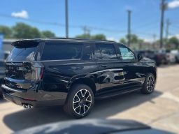 Chevrolet Suburban RST 4WD 4dr 2026