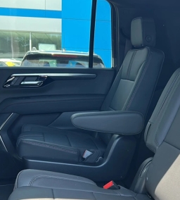 Chevrolet Suburban RST 4WD 4dr 2026