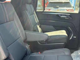 Chevrolet Suburban RST 4WD 4dr 2026