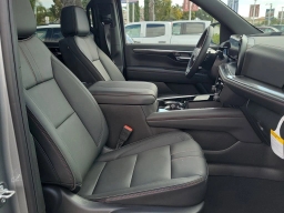 Chevrolet Suburban RST 4WD 4dr 2026