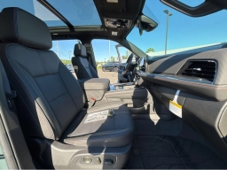 Chevrolet Suburban RST 4WD 4dr 2026