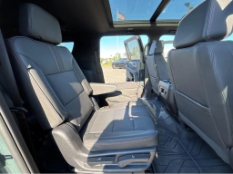 Chevrolet Suburban RST 4WD 4dr 2026