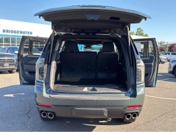 Chevrolet Suburban RST 4WD 4dr 2026