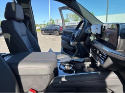 Chevrolet Suburban RST 4WD 4dr 2026