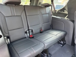 Chevrolet Suburban RST 4WD 4dr 2026