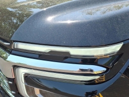 Chevrolet Suburban Premier 4WD 4dr 2026