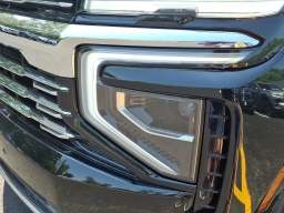 Chevrolet Suburban Premier 4WD 4dr 2026