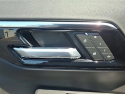 Chevrolet Suburban Premier 4WD 4dr 2026