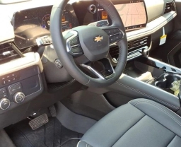 Chevrolet Suburban Premier 4WD 4dr 2026