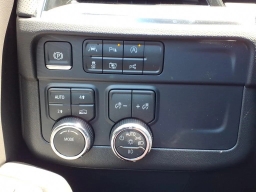 Chevrolet Suburban Premier 4WD 4dr 2026