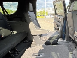 Chevrolet Suburban Premier 4WD 4dr 2026