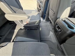 Chevrolet Suburban Premier 4WD 4dr 2026