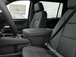 Chevrolet Suburban Premier 4WD 4dr 2026
