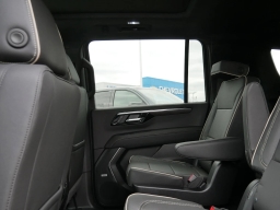 Chevrolet Suburban Premier 4WD 4dr 2026