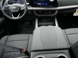 Chevrolet Suburban Premier 4WD 4dr 2026