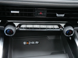 Chevrolet Suburban Premier 4WD 4dr 2026