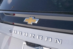 Chevrolet Suburban Premier 4WD 4dr 2026