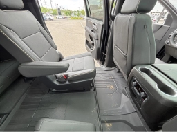 Chevrolet Suburban Premier 4WD 4dr 2026
