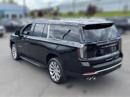 Chevrolet Suburban Premier 4WD 4dr 2026