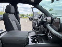 Chevrolet Suburban Premier 4WD 4dr 2026
