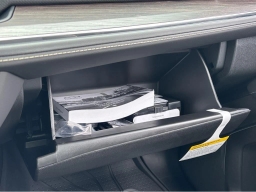 Chevrolet Suburban Premier 4WD 4dr 2026