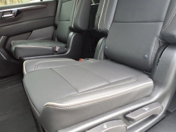 Chevrolet Suburban Premier 4WD 4dr 2026