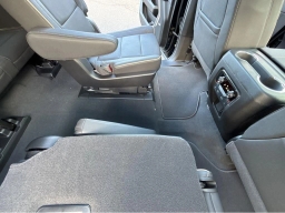 Chevrolet Suburban Premier 4WD 4dr 2026