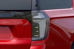 Chevrolet Suburban Premier 4WD 4dr 2025