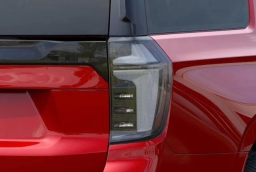 Chevrolet Suburban Premier 4WD 4dr 2025