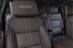 Chevrolet Suburban High Country 4WD 4dr 2026