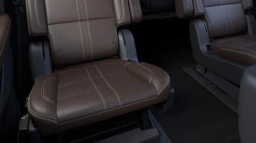 Chevrolet Suburban High Country 4WD 4dr 2026