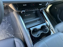 Chevrolet Suburban High Country 4WD 4dr 2026