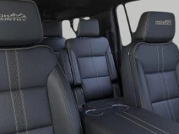 Chevrolet Suburban High Country 4WD 4dr 2026