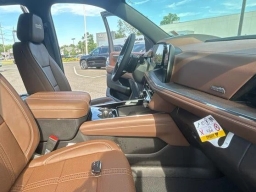 Chevrolet Suburban High Country 4WD 4dr 2026