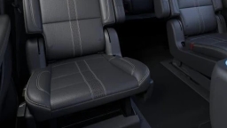 Chevrolet Suburban High Country 4WD 4dr 2026
