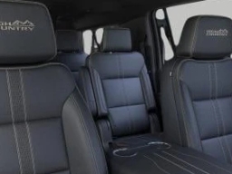 Chevrolet Suburban High Country 4WD 4dr 2026