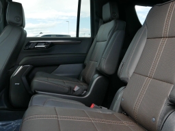 Chevrolet Suburban High Country 4WD 4dr 2026
