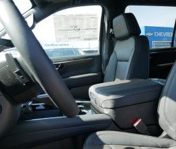Chevrolet Suburban High Country 4WD 4dr 2026