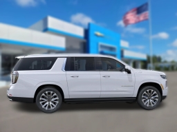 Chevrolet Suburban High Country 4WD 4dr 2026