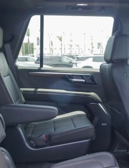 Chevrolet Tahoe High Country 4WD 4dr 2026