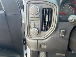 GMC Sierra 3500HD Pro 4WD Reg Cab 142" 2026