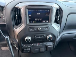 GMC Sierra 3500HD Pro 4WD Reg Cab 142" 2026