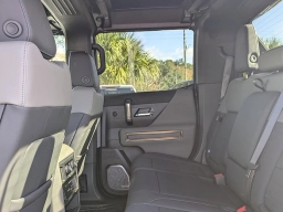 GMC HUMMER EV Pickup 3X e4WD Crew Cab 2025