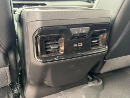 GMC Sierra 2500HD AT4 4WD Crew Cab 159" 2026