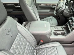 GMC Sierra 2500HD AT4 4WD Crew Cab 159" 2026