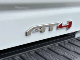 GMC Sierra 2500HD AT4 4WD Crew Cab 159" 2026
